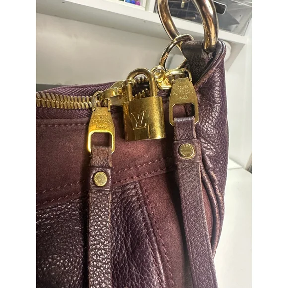 Women's Louis Vuitton Purple Leather Audacieuse EnprienteSuede Hobo Bag One Size - Picture 3 of 16